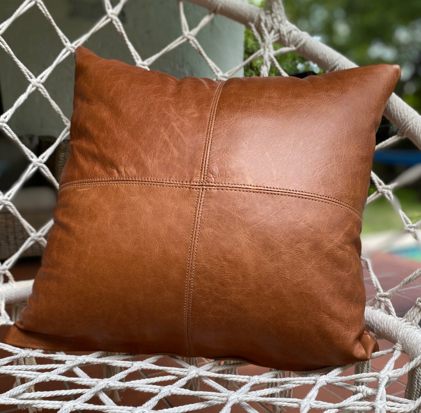 Cuero Cushion