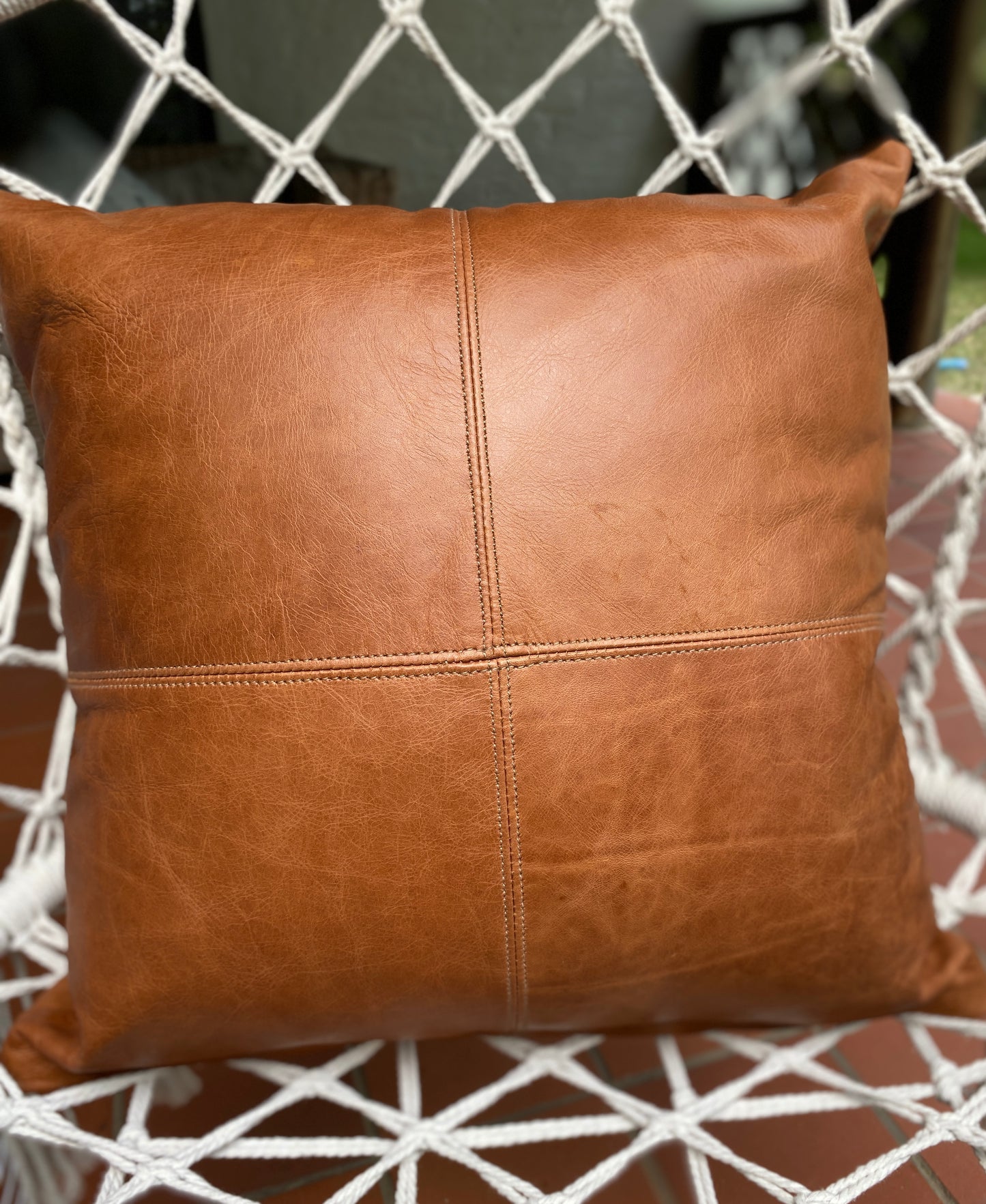 Cuero Cushion