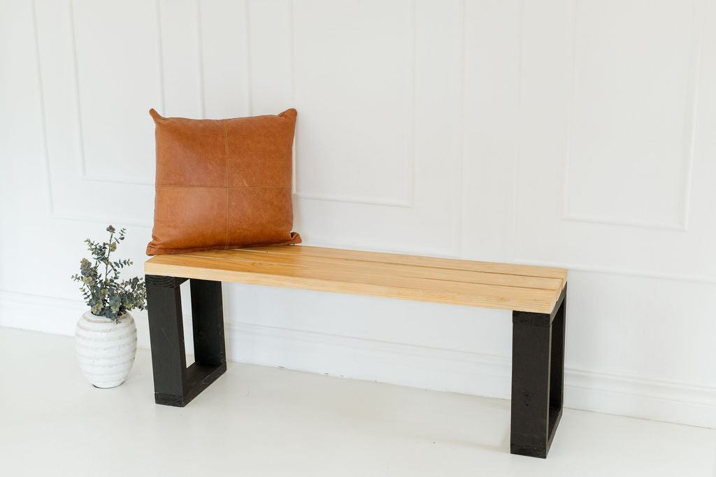 Cuero Cushion