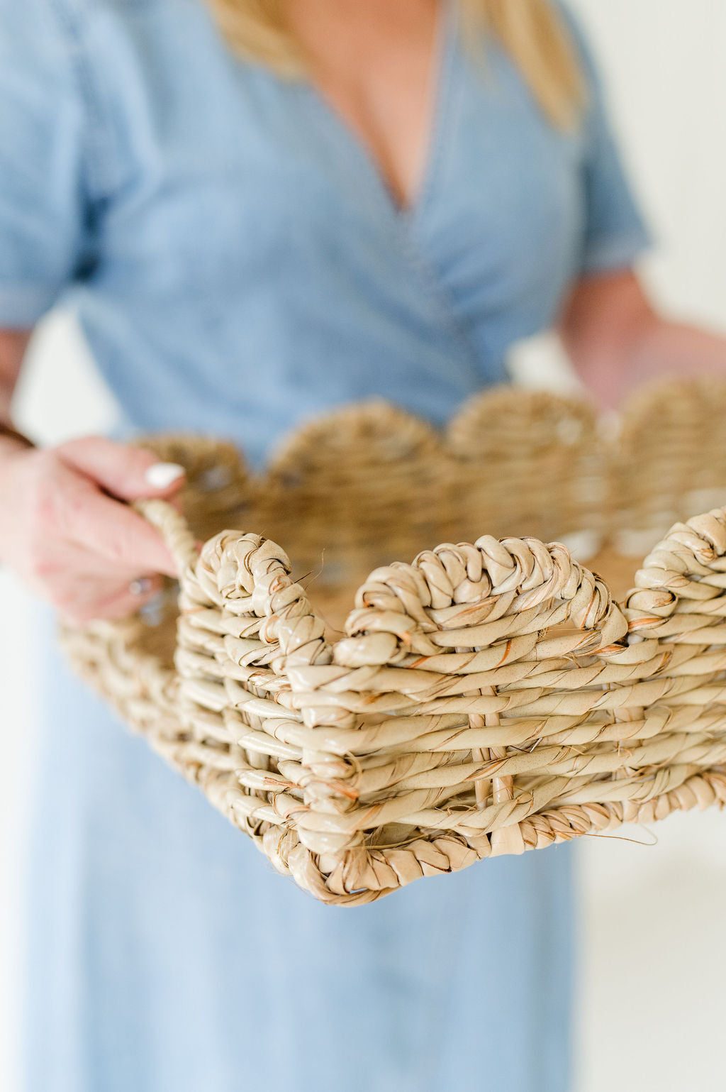 Rectangular scalloped tray
