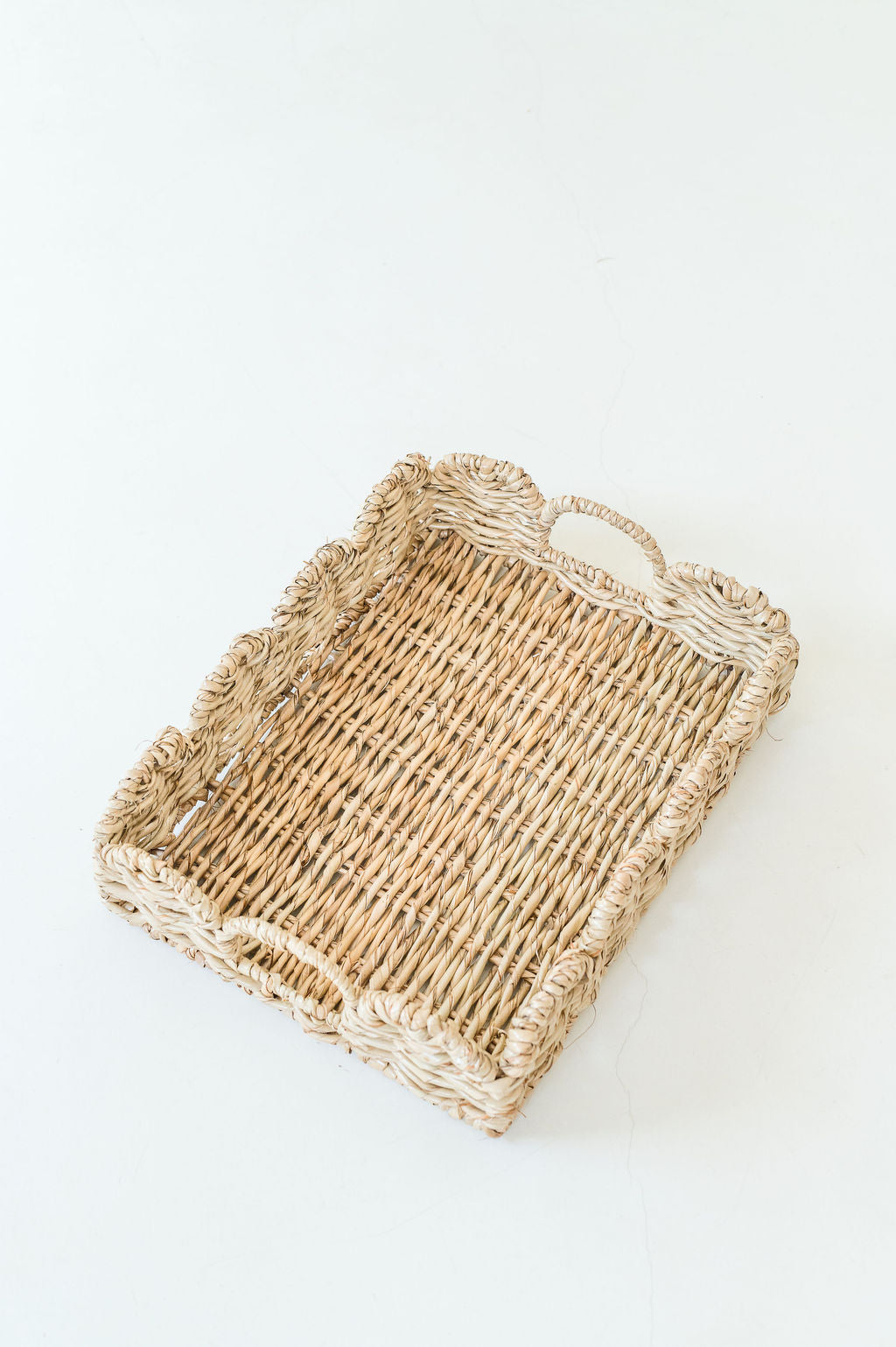 Rectangular scalloped tray